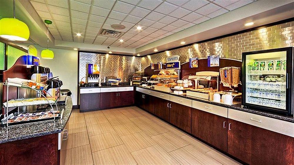 Holiday Inn Express Chillicothe East By Ihg Restaurant foto